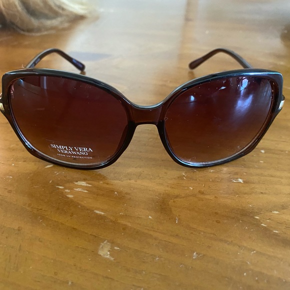 sunglasses - Picture 2 of 3